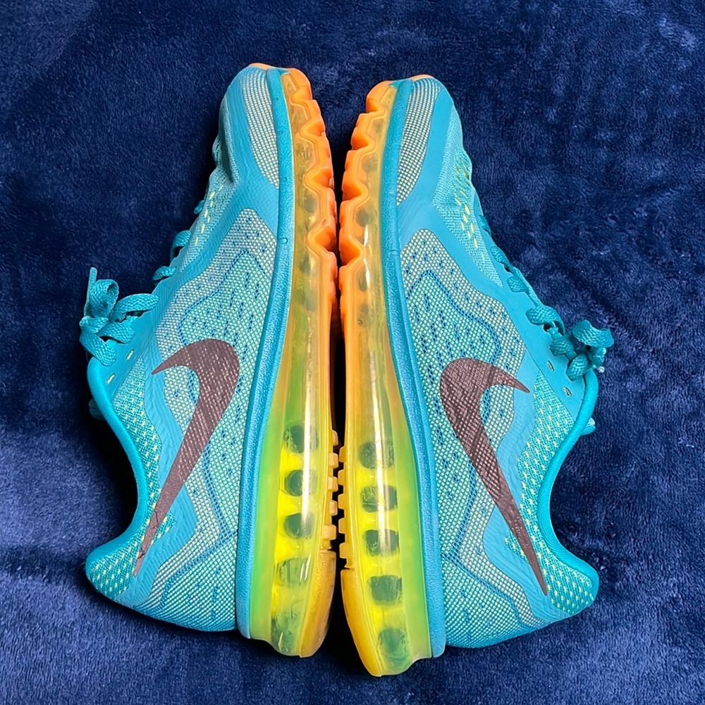 2014 NIKE AIRMAX rainbow NEON shoes  No signs of wear men’s 8 women 9.5